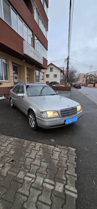 Vînd/schimb Mercedes class w202  c180 an1995