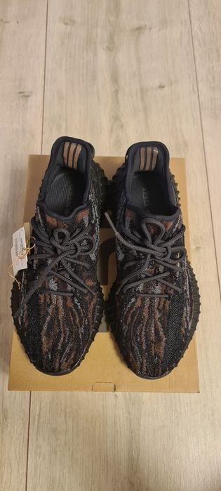 Yeezy 350 v2 MX Rock