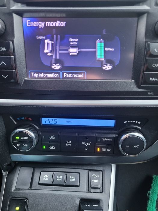 Toyota Auris Hybrid,baterie inlocuita,cutie automata,camera