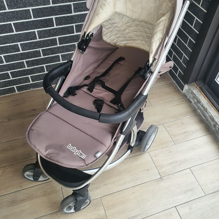 Коляска прогулочная babyton