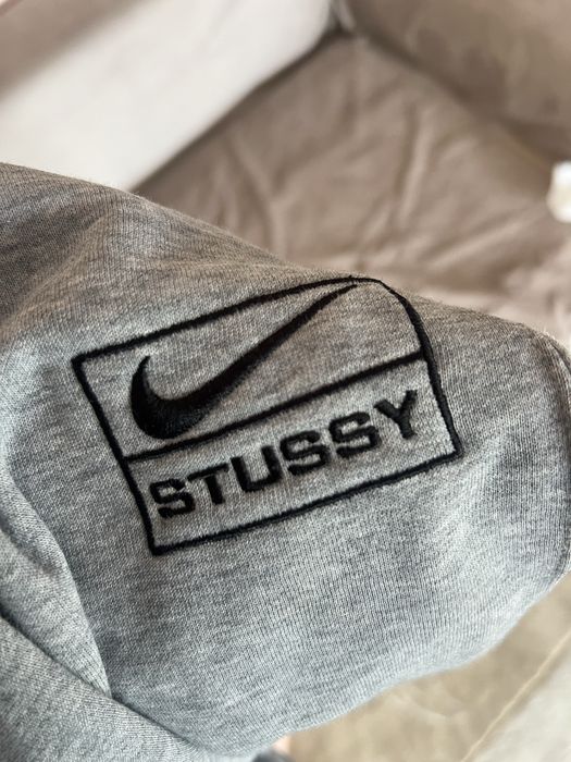 Pantaloni nike X stussy