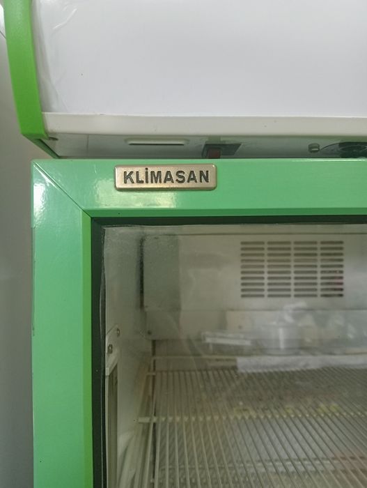 Холодильник витринный