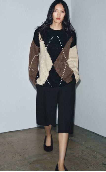 Румбоиден пуловер на Zara