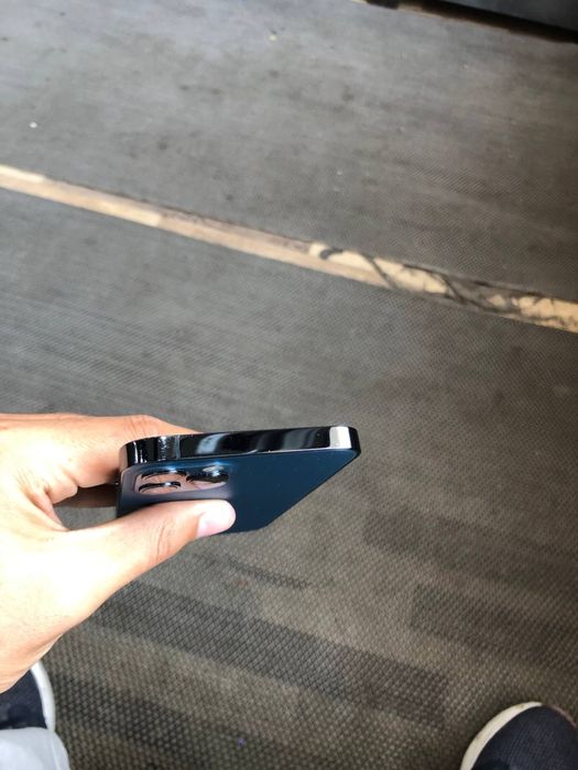 Iphone 12 pro sotiladi