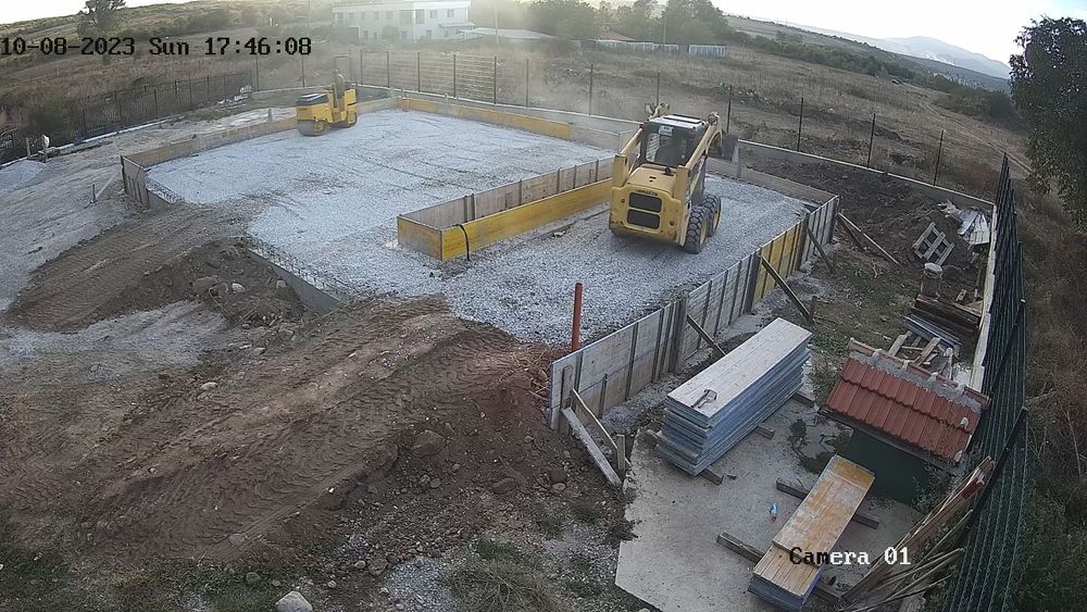 Услуги с багер, фадрома,валяк,четриосни самосвали БИК-СТРОЙ ЕООД