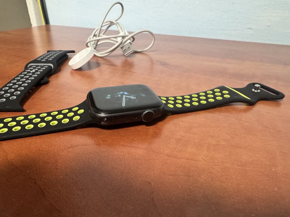 Apple watch seria 5 44mm Nike Edition