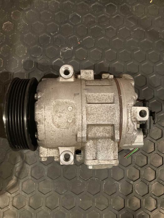 Компресор за климатик - Фолксваген и Шкода - 6Q0820808 B - DENSO