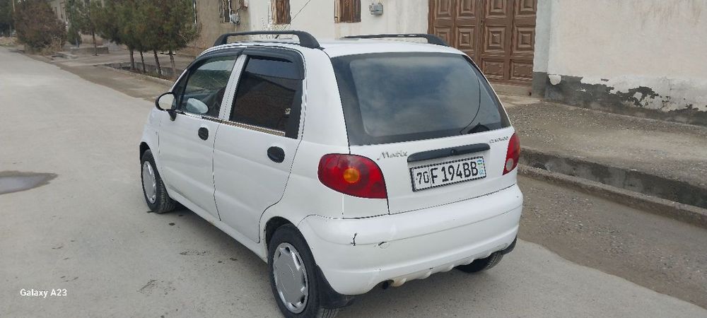Matiz oq rangi 2004yili holati ideal 270000 yurgan