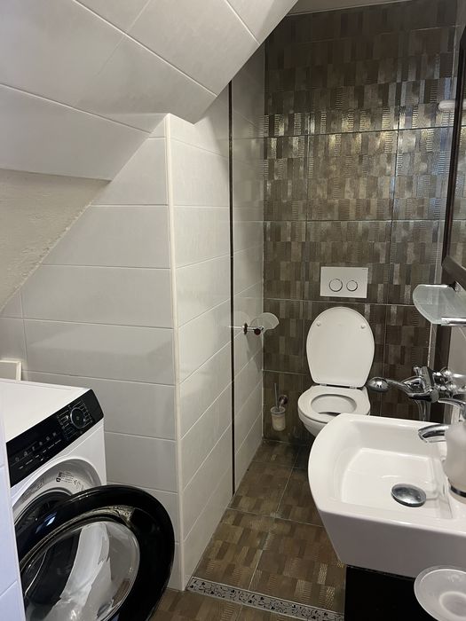 Продава се Тристаен апартамент в София, Кръстова вада - 96 кв.м за 1928 €/кв.м - Снимка #2