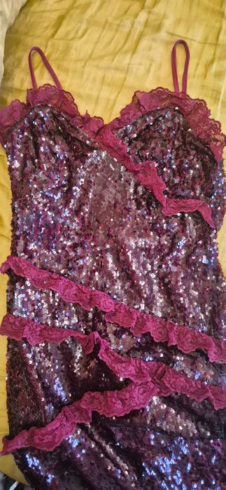 Страхотна дълга рокля с пайети