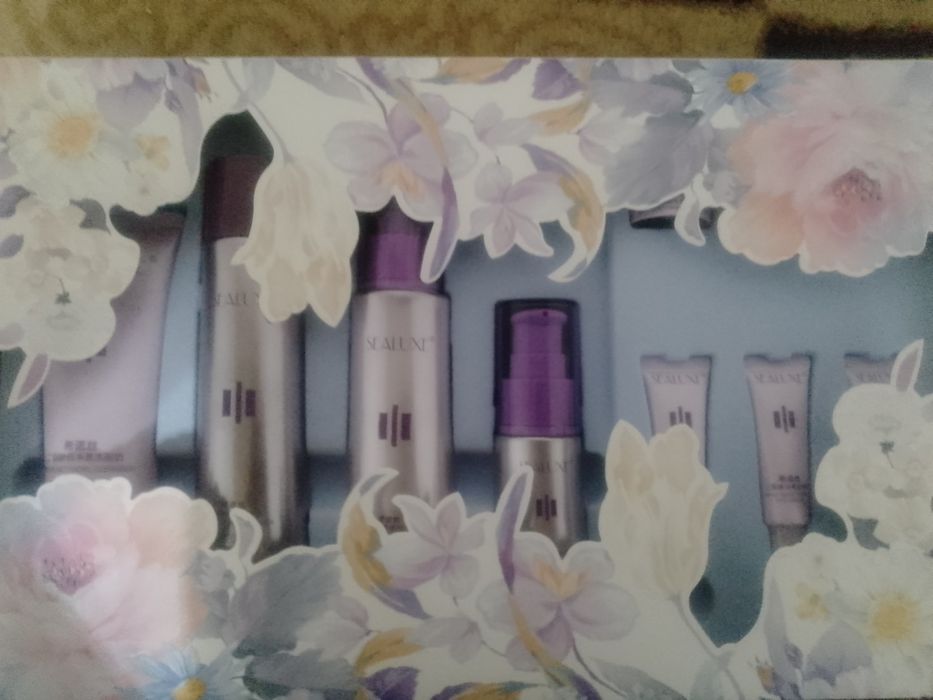 Go'zallik uchun tabiiy kremlar to'plami