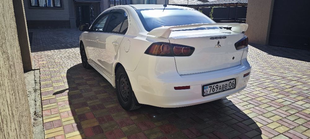 Mitsubishi Lancer 2010г.