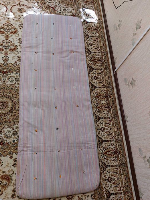 Продам матрац полуторка