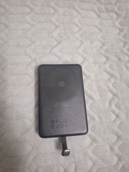 Продам повербанк Hoco 10000mah