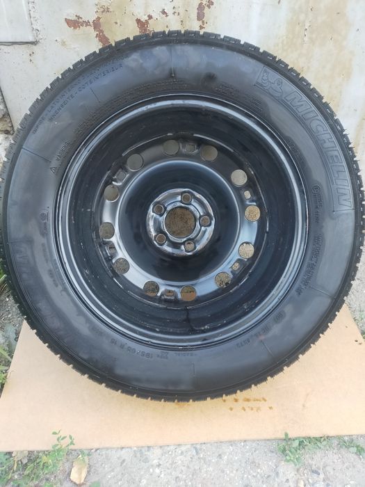 Продам диск с резиной R15