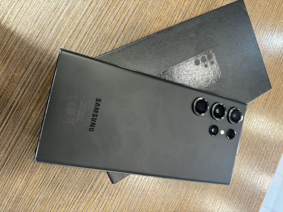 Galaxy S23 Ultra / 512GB / Full Box / Garantie 12 luni