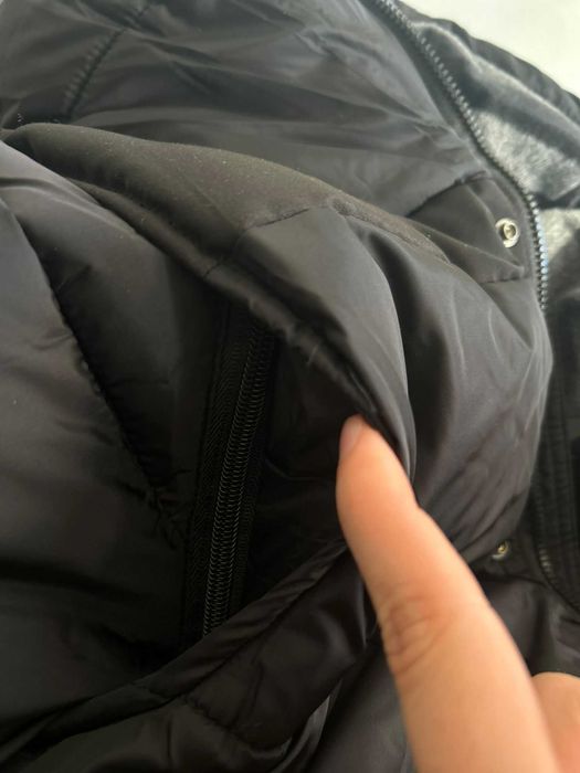 Geaca Burberry care se Transforma in vesta cu Puf neagra pentru Iarna