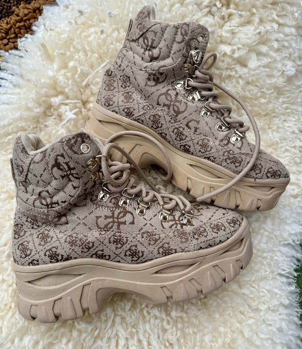 Guess оригинални дамски боти 37 номер