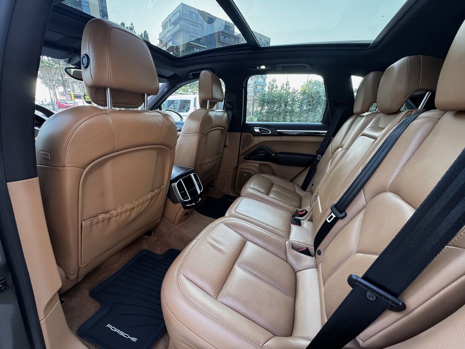 Porsche Cayenne ,suspensie,chrono,soft close !