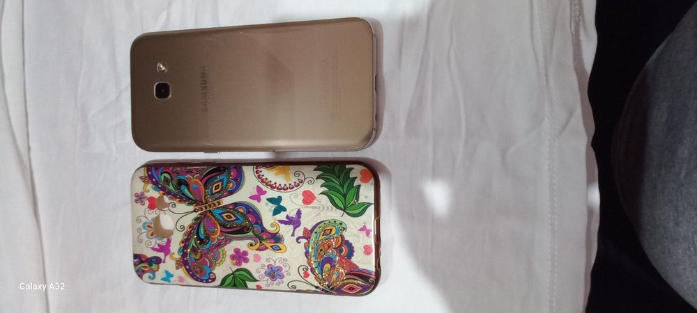 Samsung A5 отличны.