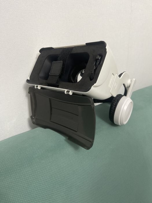 Продам очки виртуальной реальности