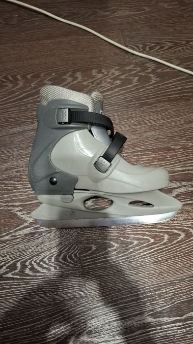Коньки Канада ССМ продам!