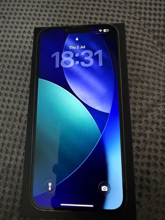 Продавам iPhone 13 pro max без забележка 256