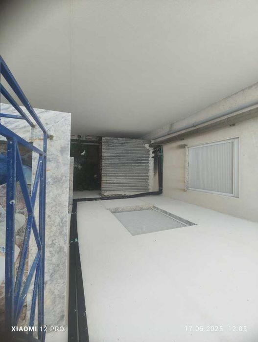 Просторен апартамент с гараж