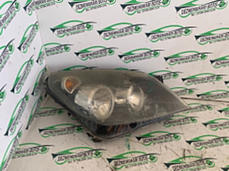 Far dreapta Opel Astra H