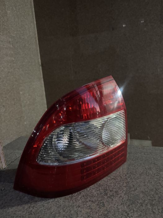 Задняя левая фара приора 2 бу