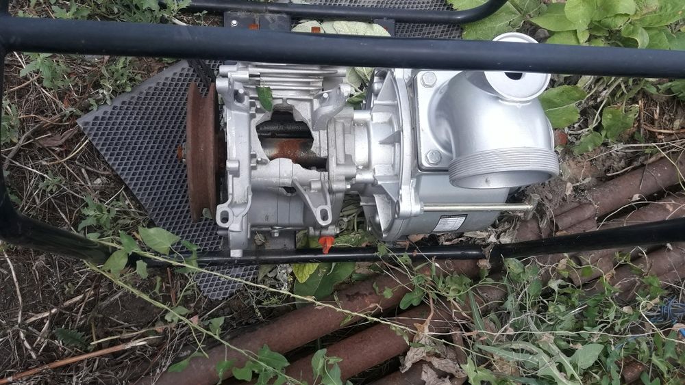 Продам мотопомпу