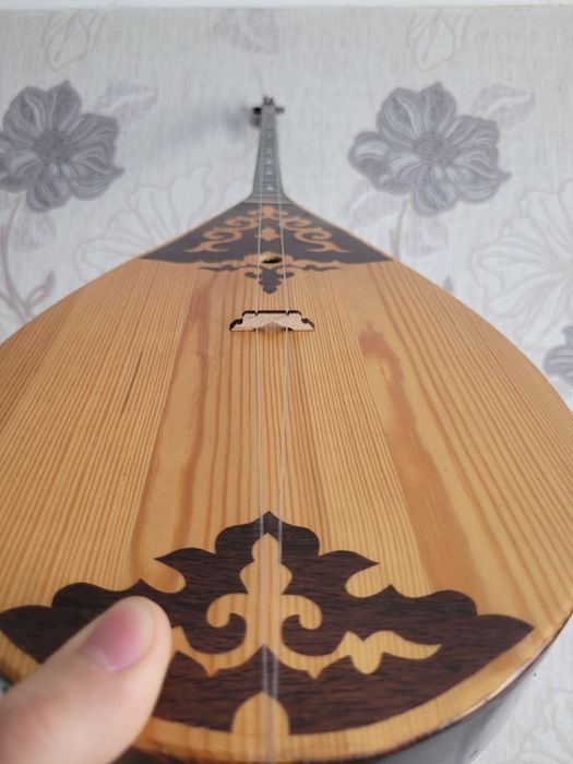 Продаётся Домбыра