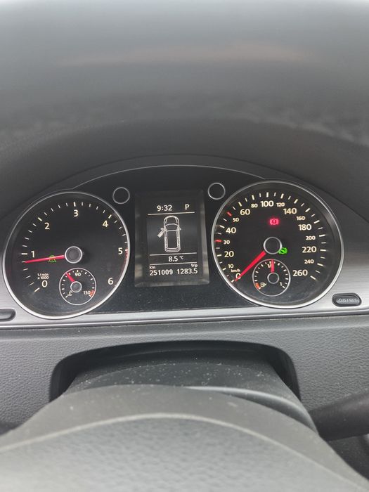 VOLKSWAGEN Passat 2011 — imagine 5