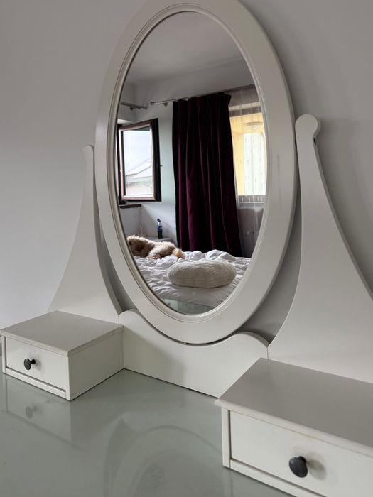 Masă machiaj IKEA
