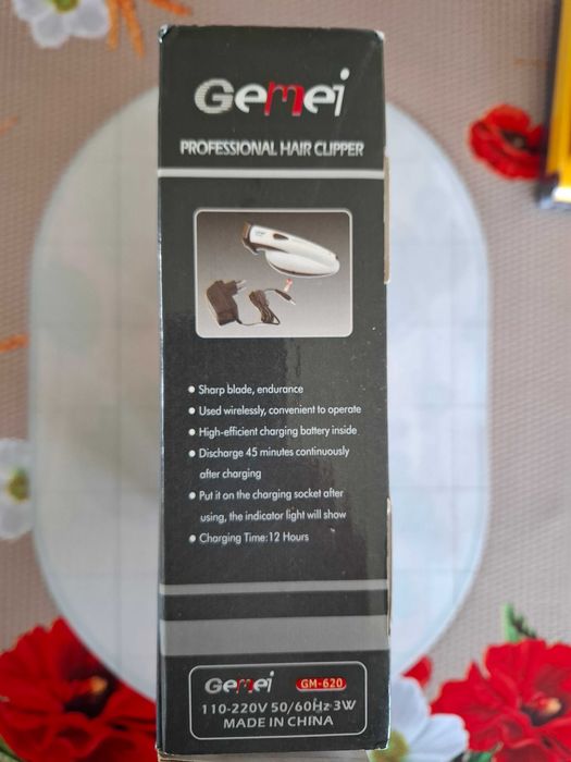 Masina de tuns Gemei