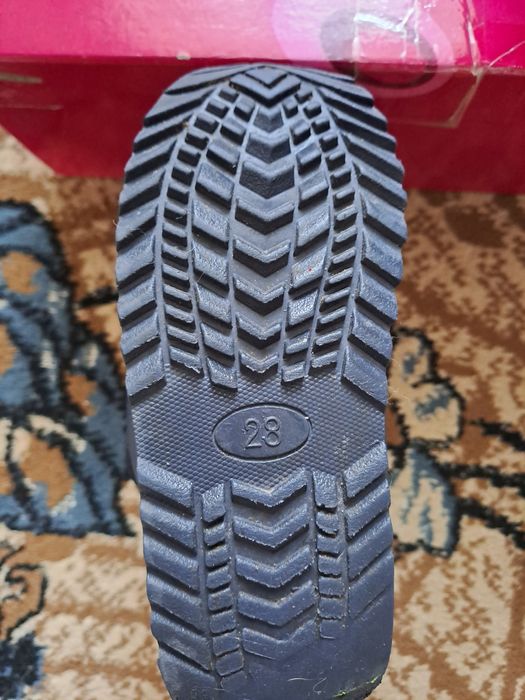 Продам дутыши на мальчика