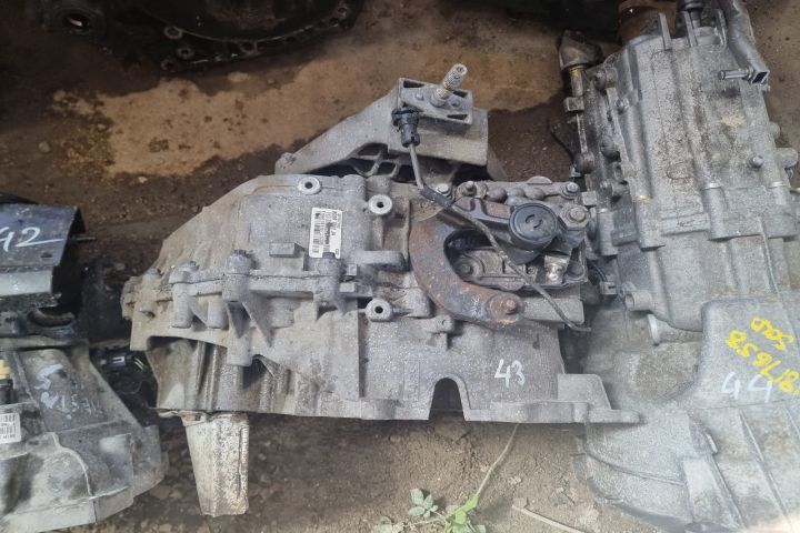 Cutie de viteze manuala 6 trepte 2.5 T benzina 8g9r-7002-ja 8g9r7002ja Ford Mondeo 4  [din 2007 pan