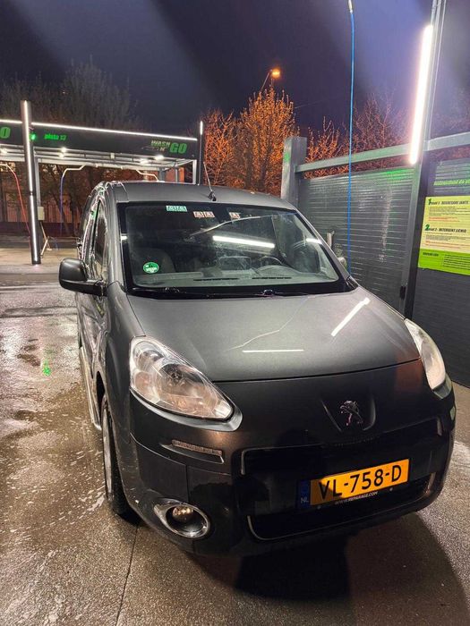 Peugeot partner 2014 luna a 11