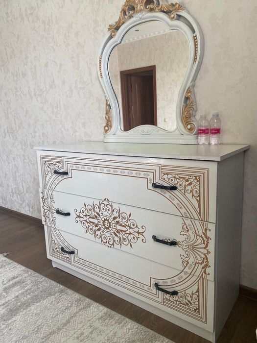 Афина спальный гарнитур