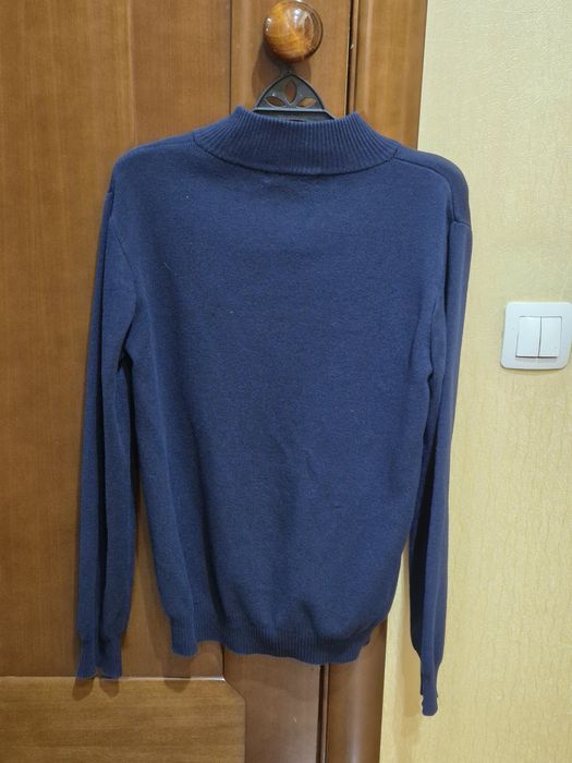 Продам школьную кофту