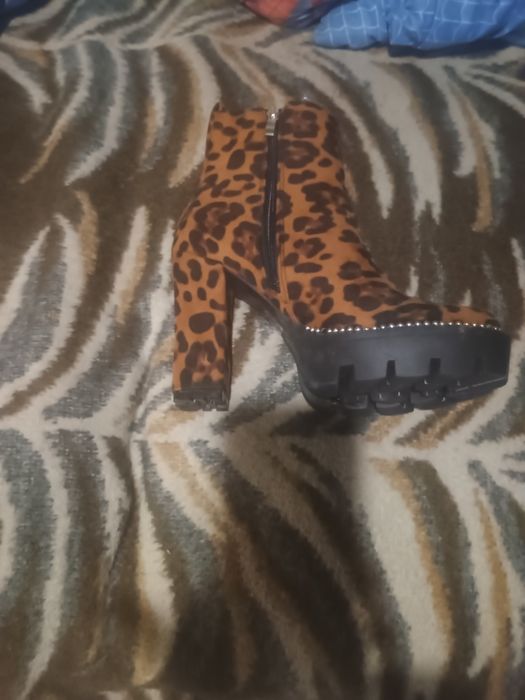 Нови летни тигрови боти