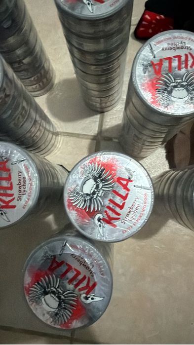 vand snus uri killa cola si strawbery lychee