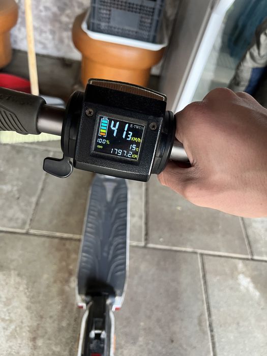 trotineta e-twow booster es