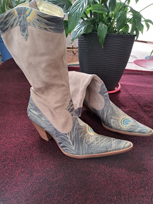 Vând ciocate model deosebit