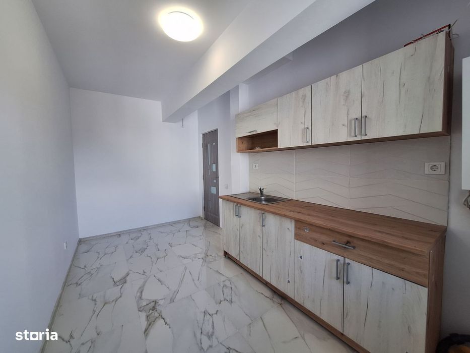 Apartament cu o camera decomandat, balcon, zona Terra