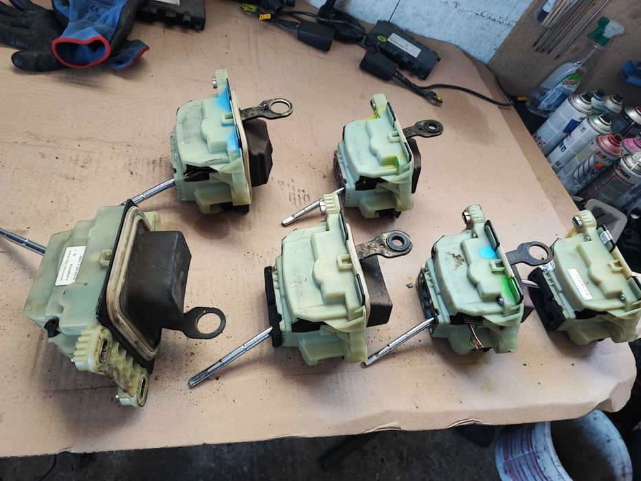 Скоростни лостове избирачи и редачи за Мерцедес