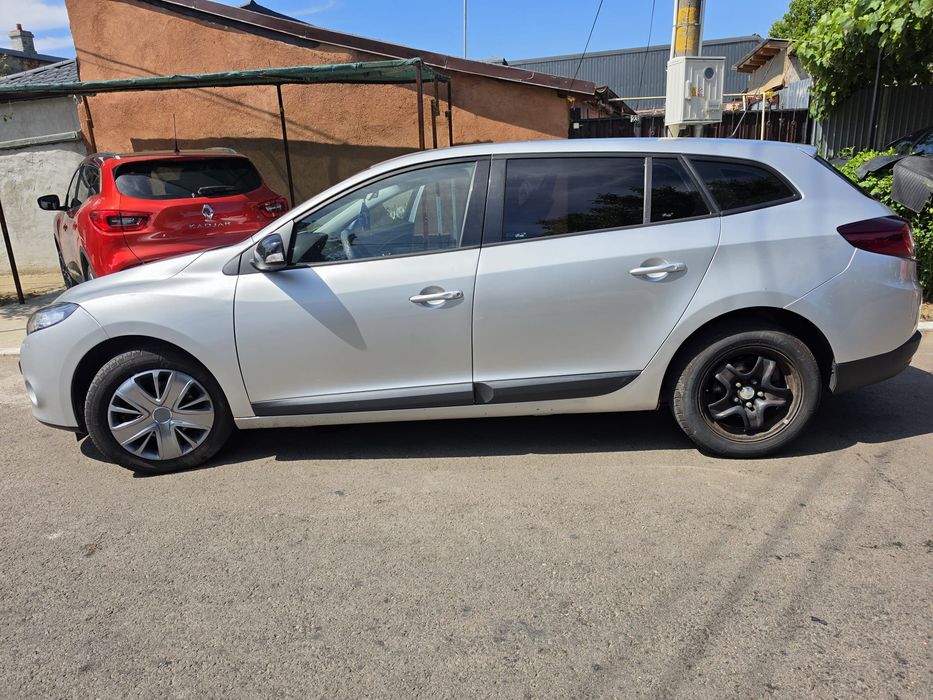 RENAULT Megane 2011 — imagine 2
