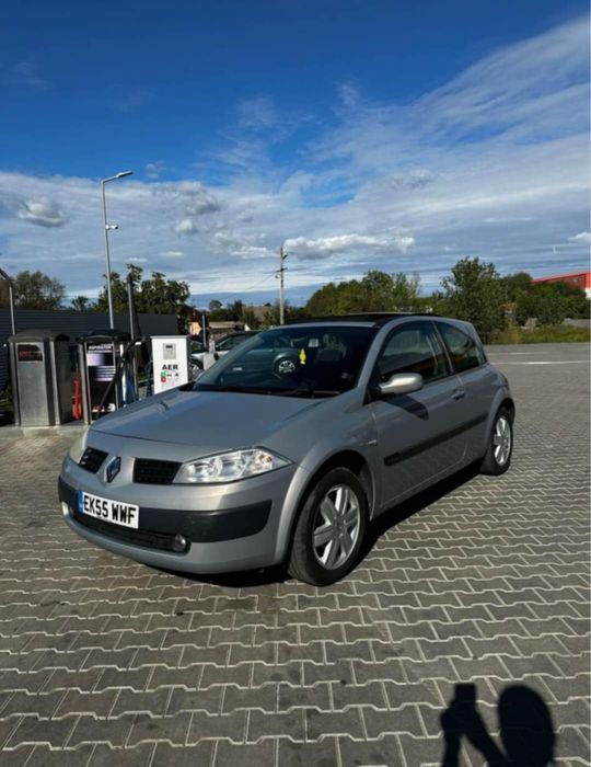 RENAULT MEGAN 1.4 бензин