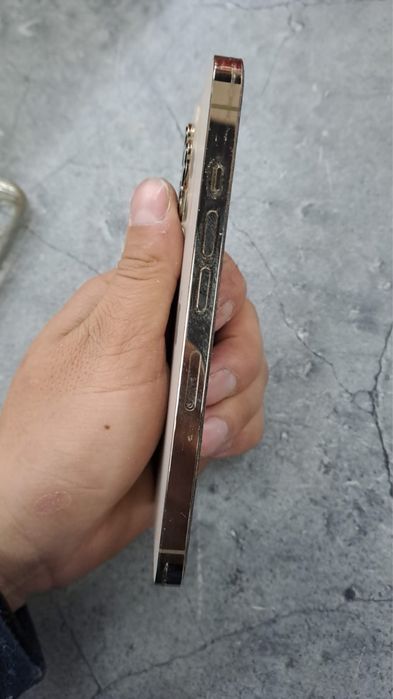 Айфон 13 про продам в отличном состочний