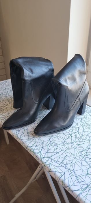 Кожени обувки Манго